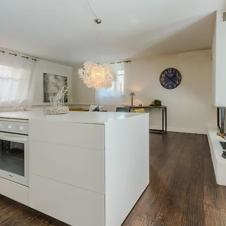 Serafini Luxury Rent By Interhome Trente