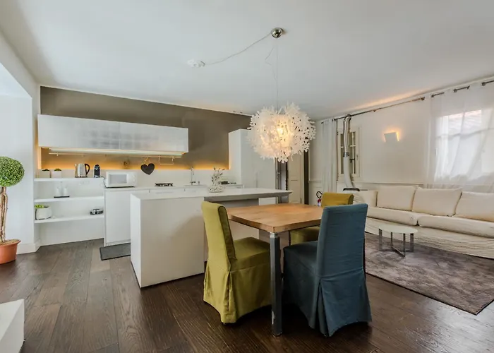 Serafini By Interhome Trento